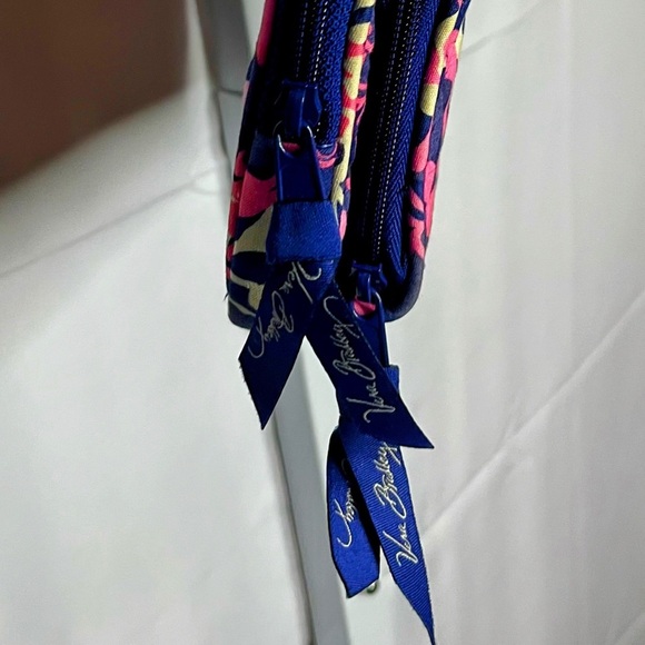 Vera Bradley Wristlet Crossbody Pink Blue small purse Travel wallet Abstract - Picture 8 of 8